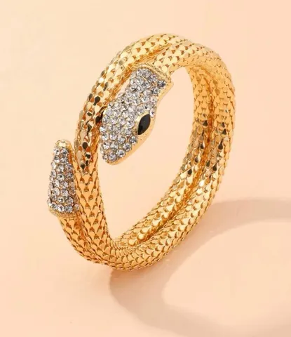 snake necklace cartier