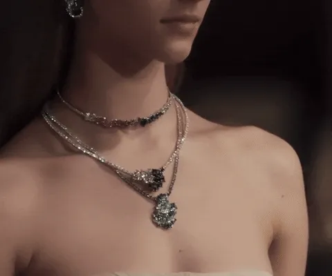 oceans 8 cartier necklace