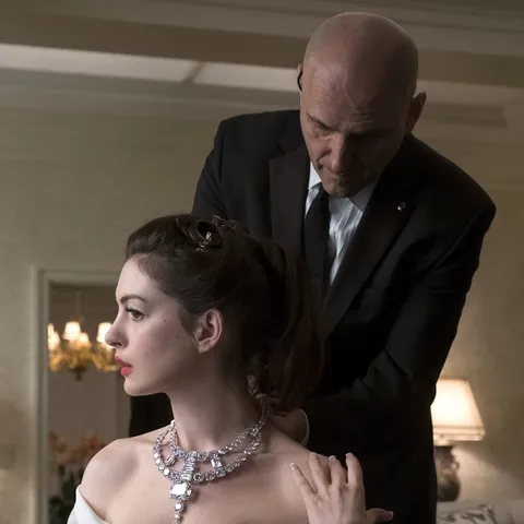 cartier oceans 8 necklace
