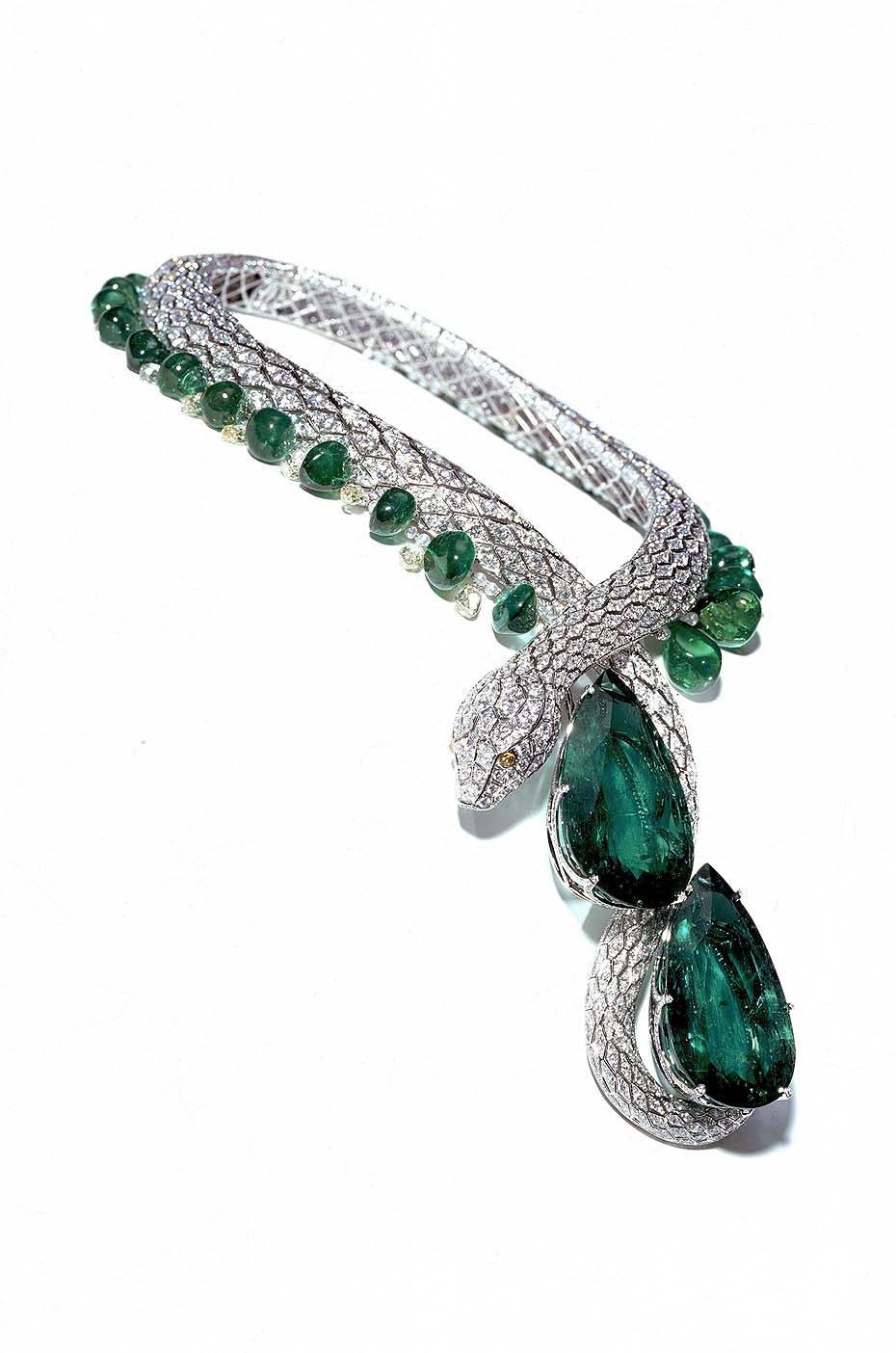diamond snake necklace cartier