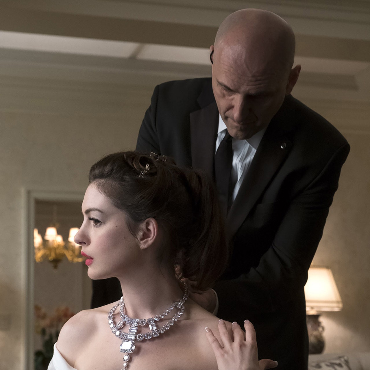 cartier oceans 8 necklace