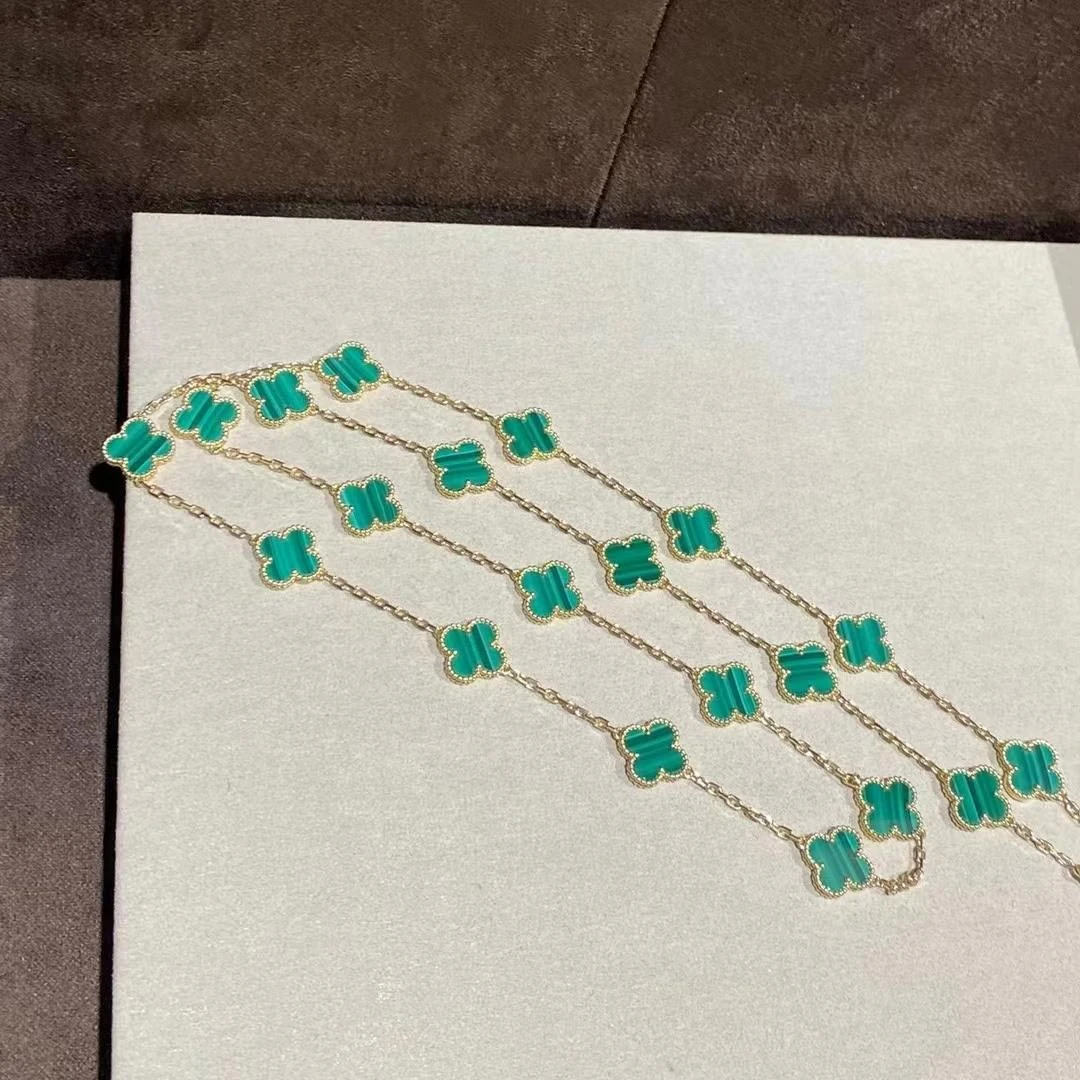 Van Cleef & Arpels VCARL88100 Vintage Alhambra long necklace 20 motifs Yellow gold Malachite necklace 11