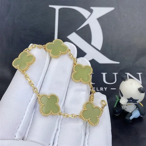 Van Cleef & Arpels Vintage Alhambra Bracelet 5 Motif 18k Yellow Gold Jade Bracelet 1