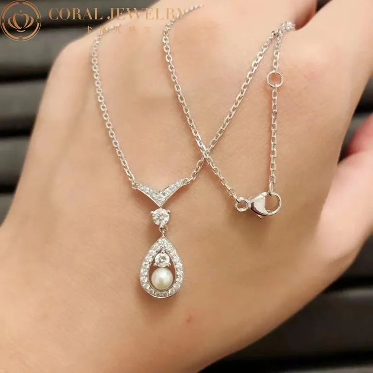 Chaumet 083456 Josephine Aigrette white gold and diamond pendant 4