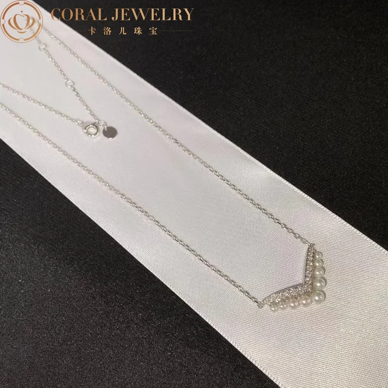 Chaumet 084966 Joséphine Aigrette Pendant White Gold Pearls 4