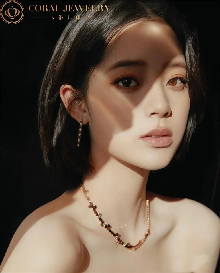 Chaumet Bee My Love 085089 Necklace Rose gold diamonds 4