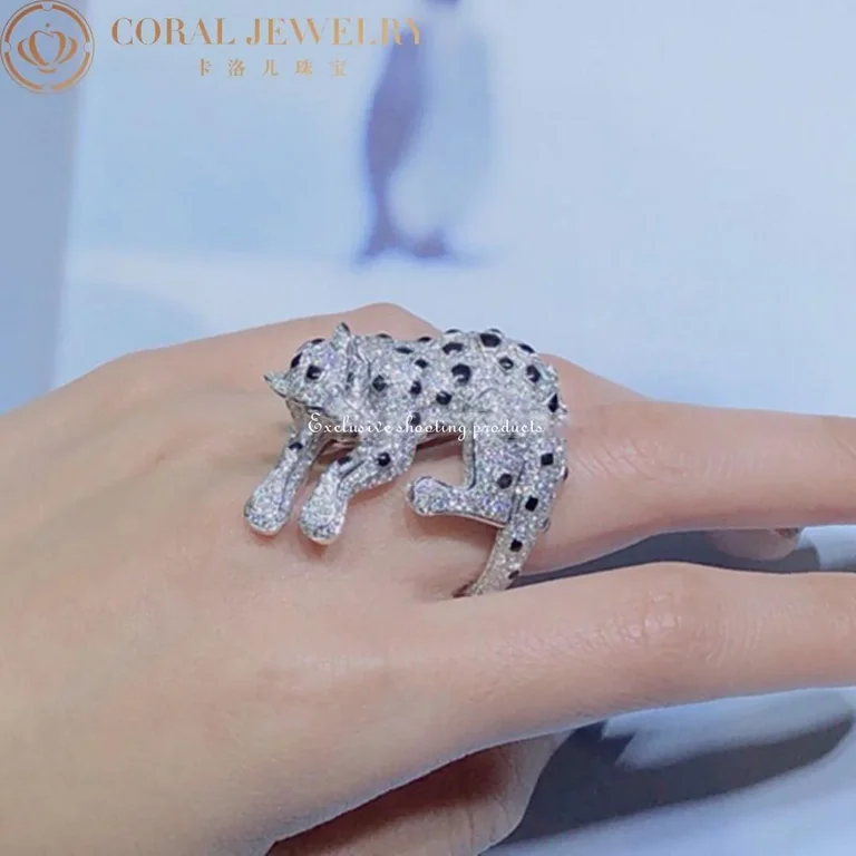 Cartier Panthère de H4183300 Cartier Ring Platinum Diamonds Emeralds Sapphire Onyx 3