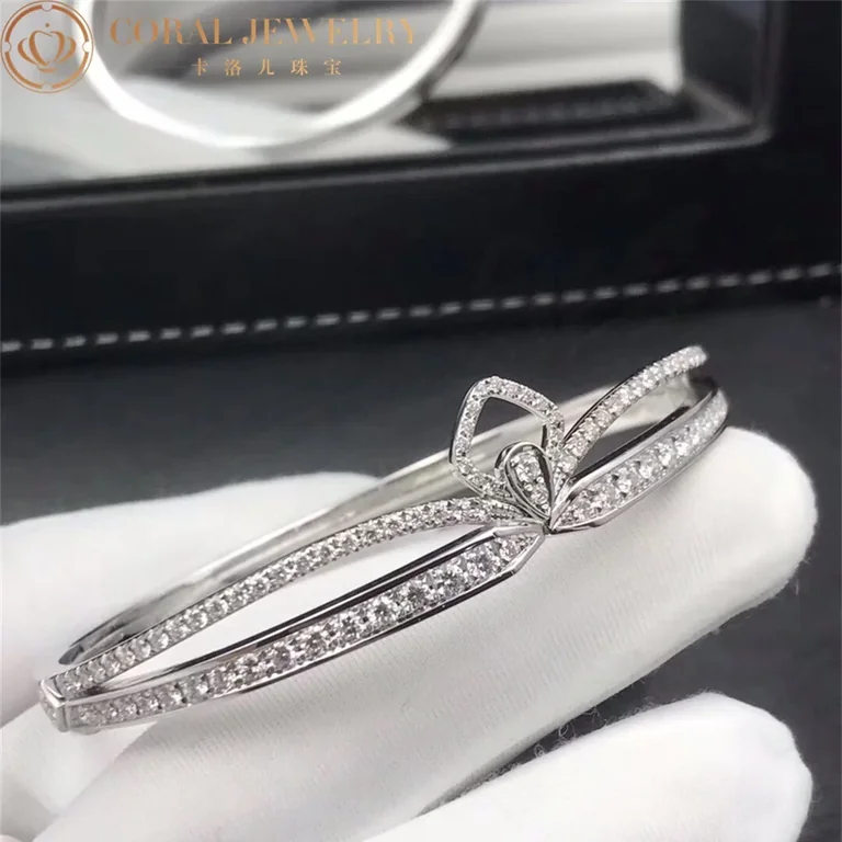 Chaumet 082841 Joséphine Eclat Floral 18ct white-gold and diamond bracelet 2