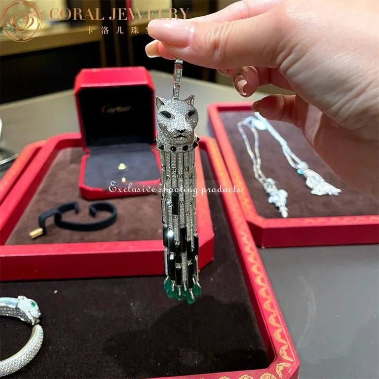 Cartier Panthère de HP700480 Cartier Necklace White Gold Set with Emeralds Onyx and Diamonds 9