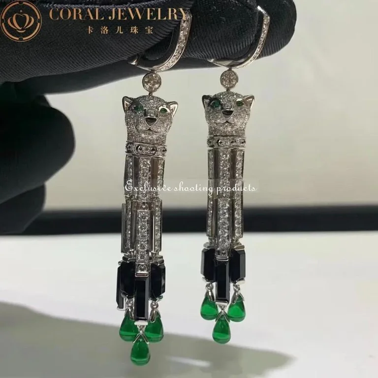 Cartier HP800976 Panthère de Cartier Earrings White Gold Onyx Emeralds and Diamonds 7