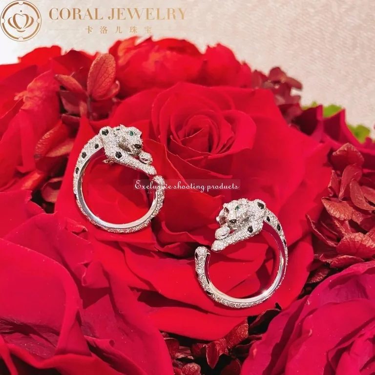 Cartier H8000330 Panthère de Cartier Earrings White Gold Emeralds Onyx Diamonds 10