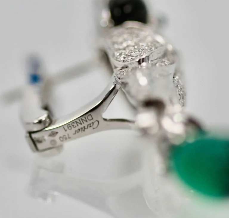 Cartier Les Oiseaux Libérés H8000125 Earrings White Gold Emeralds Sapphires Mother-of-pearl Diamonds 12