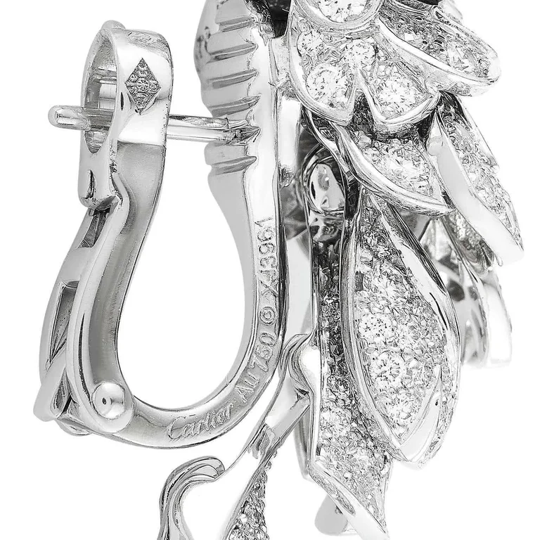 Cartier Les Oiseaux Libérés H8000125 Earrings White Gold Emeralds Sapphires Mother-of-pearl Diamonds 9