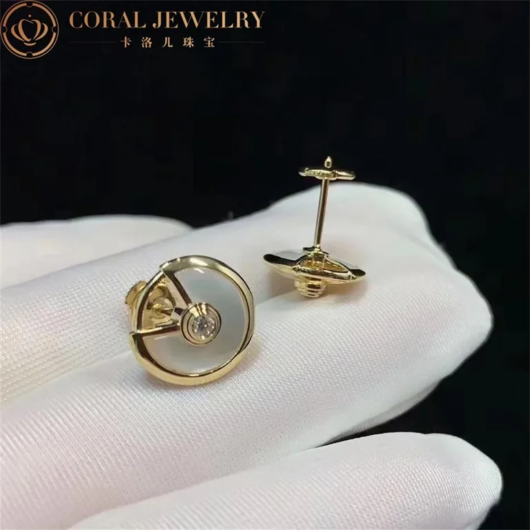 Cartier B8301238 Amulette De Cartier Earrings XS Model White mother-of-pearl Yellow Gold 5