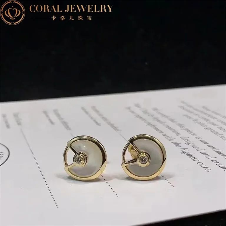 Cartier B8301238 Amulette De Cartier Earrings XS Model White mother-of-pearl Yellow Gold 4