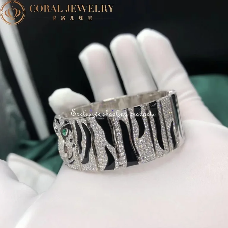Cartier Bracelet Panthère De Cartier Bracelet White Gold Emerald Diamond Cuff 5