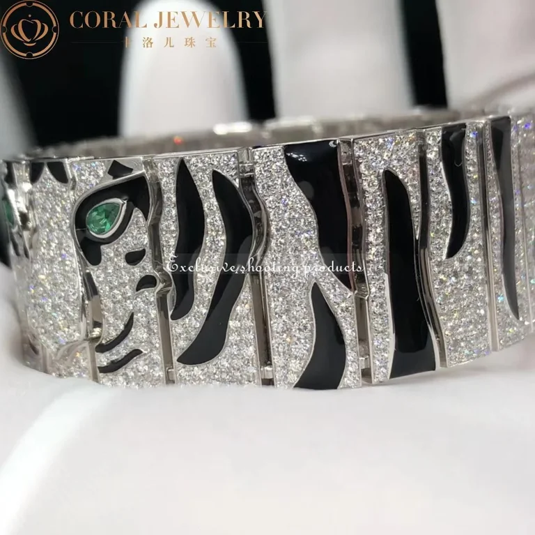 Cartier Bracelet Panthère De Cartier Bracelet White Gold Emerald Diamond Cuff 4