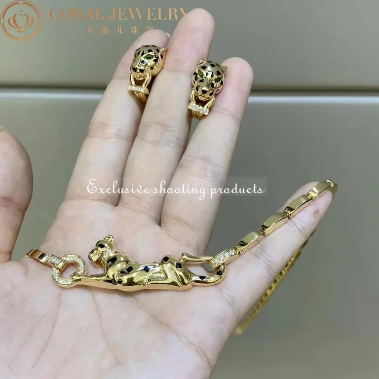 Cartier Panthère De N6036700 Cartier Bracelet Yellow Gold Lacquer Diamond Tsavorite Garnet Onyx 7