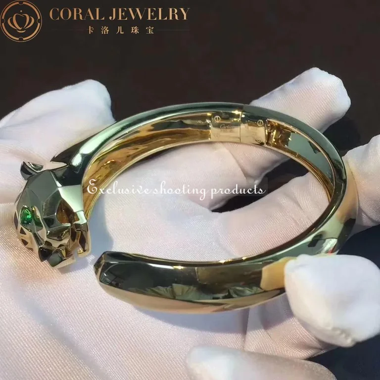 Cartier Panthère De N6033402 Cartier Bracelet 18K Yellow Gold Black Lacquer. Tsavorite Garnets Onyx 4