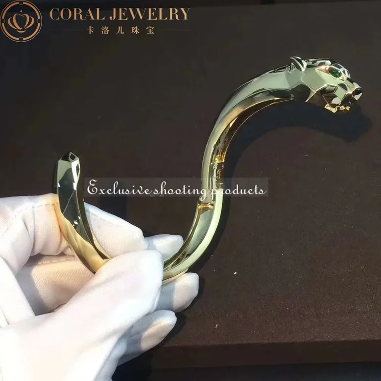 Cartier Panthère De N6033402 Cartier Bracelet 18K Yellow Gold Black Lacquer. Tsavorite Garnets Onyx 2