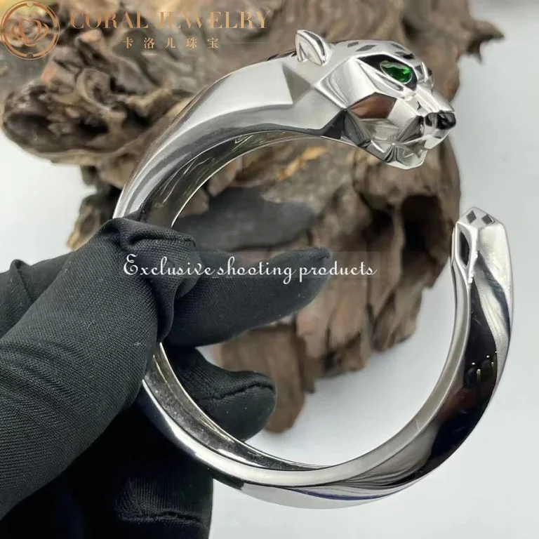 Cartier Panthère De N6034202 Cartier Bracelet 18K White Gold Black Lacquer. Tsavorite Garnets Onyx 5