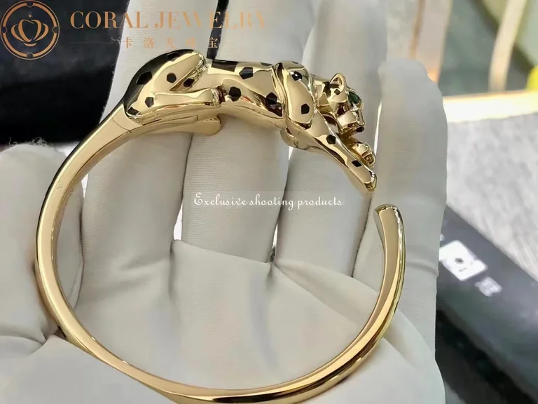 Cartier Panthère De N6712017 Cartier Bracelet 18K Gold Walking Panther Bangle with Tsavoirte Garnets 2