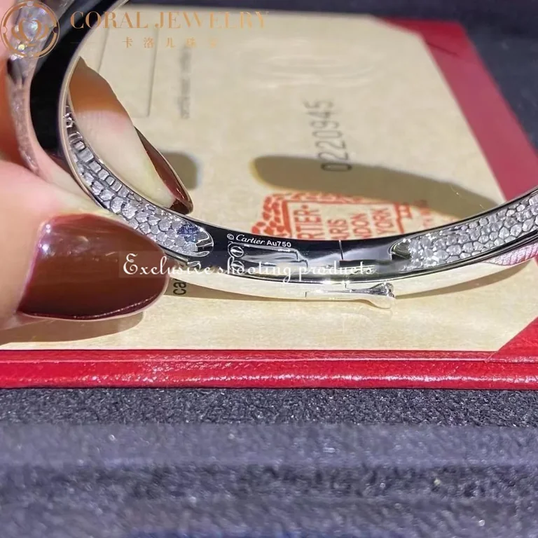 Cartier Panthère De N6717517 Cartier Bracelet 18K Gold Diamond Onyx Emerald 5