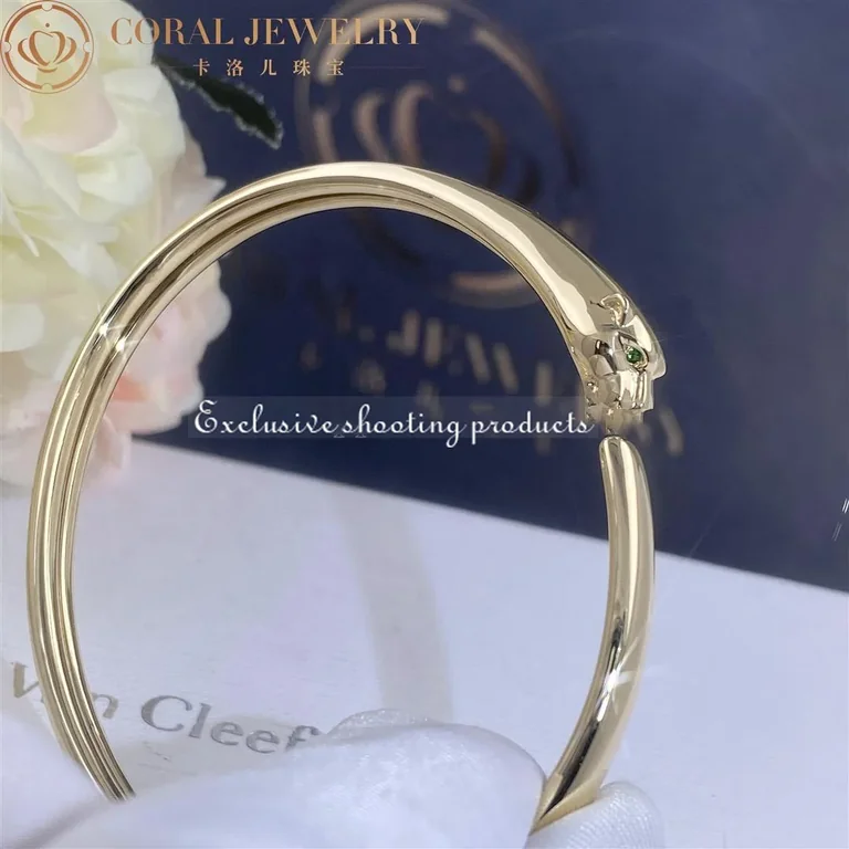 Cartier Panthère De B6067217 Cartier Bracelet Yellow Gold Onyx Tsavorite Garnets 4