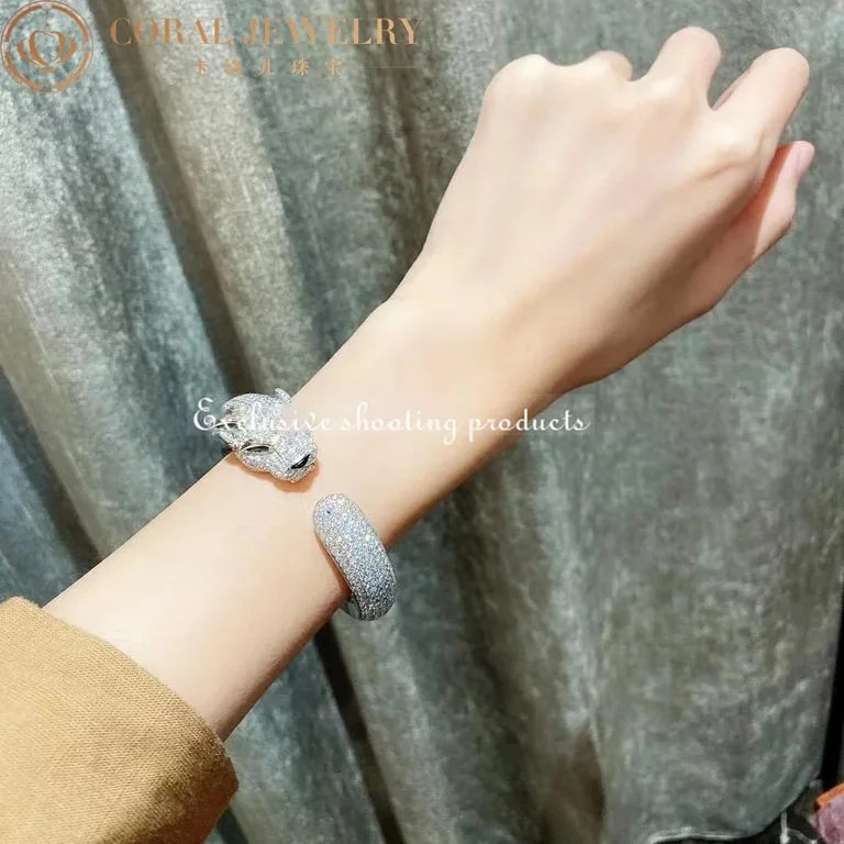 Cartier Panthère De H6007417 Cartier Bracelet 18K Gold Diamond Onyx Emerald 11
