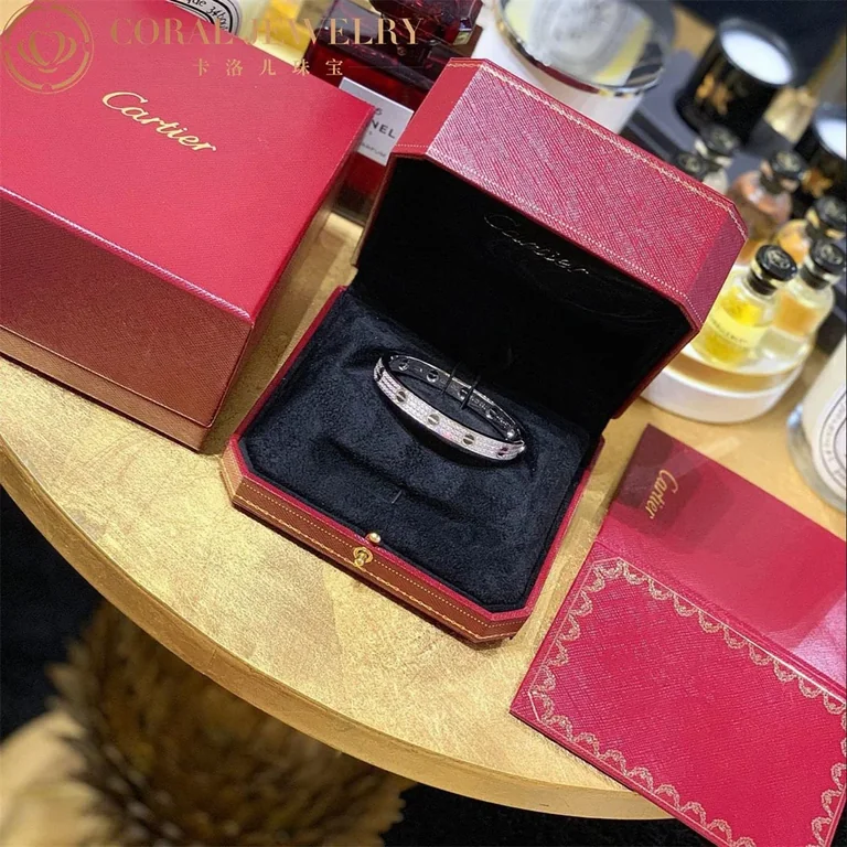 Cartier Love N6032417 Bracelet Diamond-paved White Gold Ceramic 11
