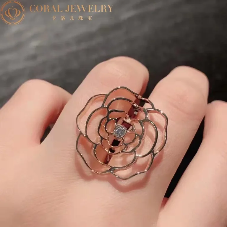 Chanel Pétales de Camélia J11669 Ring 18k Yellow Gold Diamonds 5