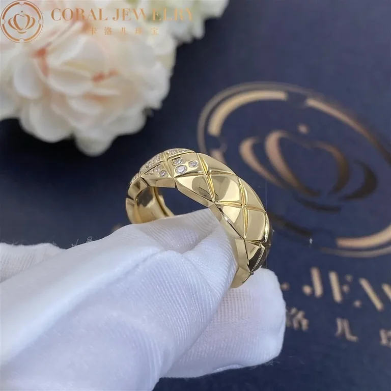 Chanel Coco Crush Ring J10864 Quilted Motif Small Version 18k Yellow Gold Diamonds 2