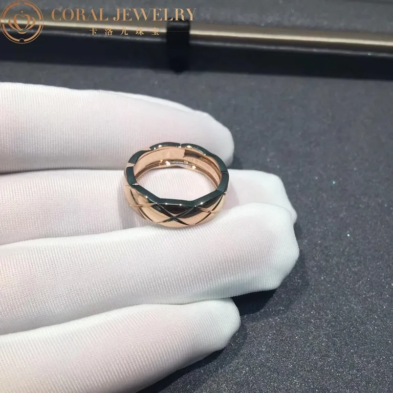 Chanel Coco Crush J10817 Ring Quilted Motif Small Version 18k Beige Gold 4