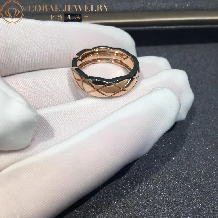 Chanel Coco Crush J10817 Ring Quilted Motif Small Version 18k Beige Gold 2
