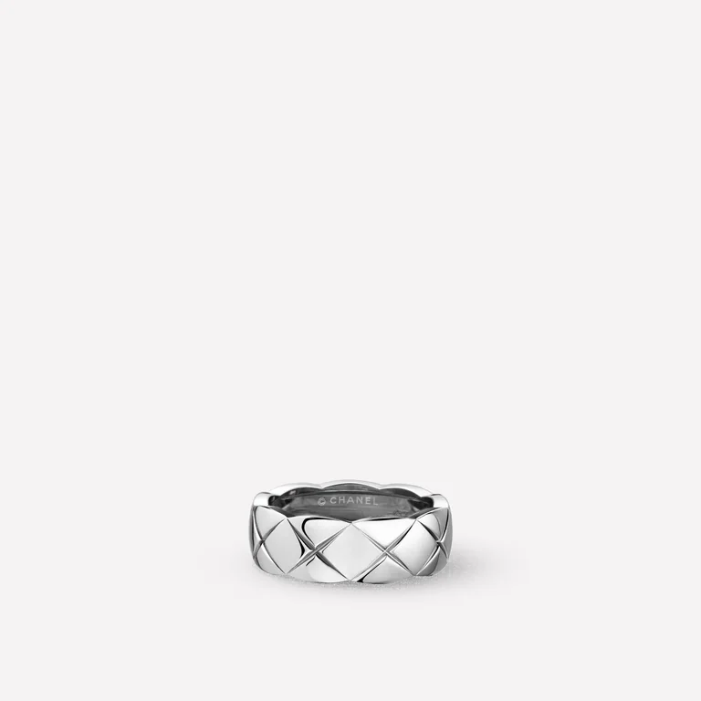 Chanel Coco Crush Ring J10570 Quilted Motif Small Version 18k White Gold 1
