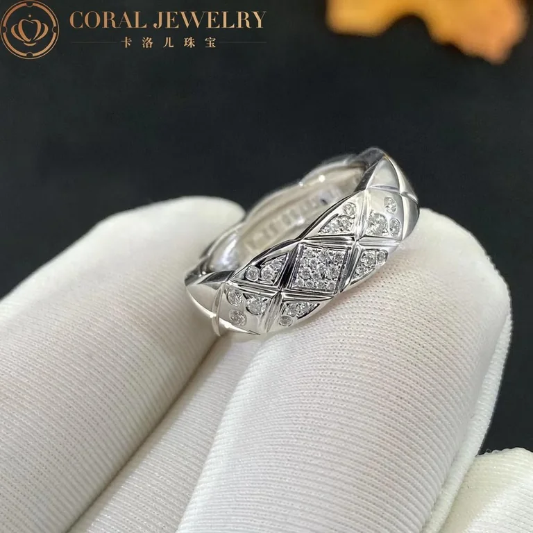 Chanel Coco Crush Ring J10865 Quilted Motif Small Version 18k White Gold Diamonds 5