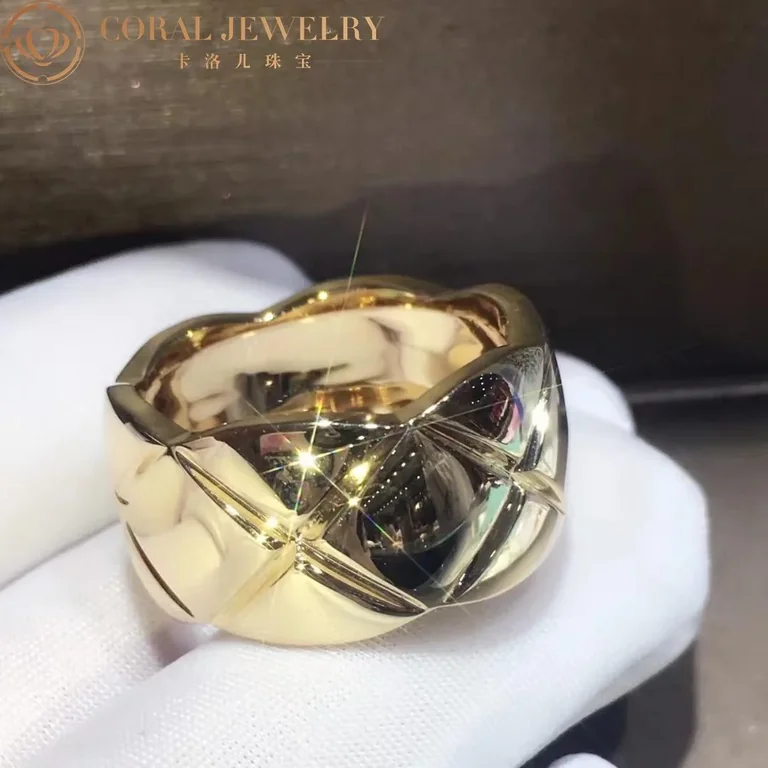 Chanel Coco Crush Ring J10818 Quilted Motif Large Version 18k Beige Gold 5