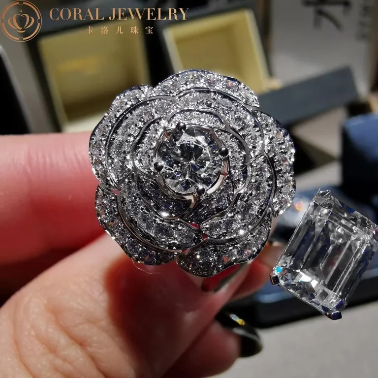 Chanel Camélia Contraste Blanc Ring in White Gold and 5CT Emerald-cut Diamond Ring 9