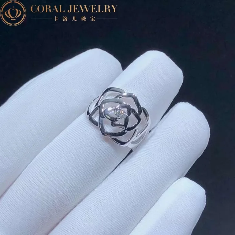 Chanel Camélia Ajouré Ring in White Gold and Diamonds Ring 8