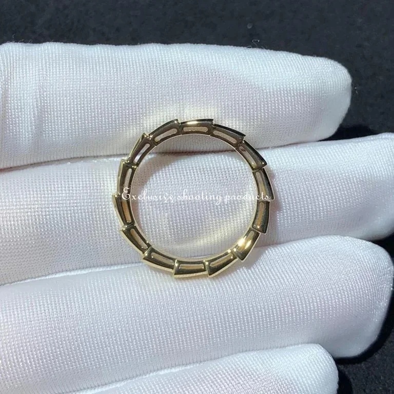 Bulgari 349640-YG Serpenti Viper wedding band in 18 kt yellow gold 5