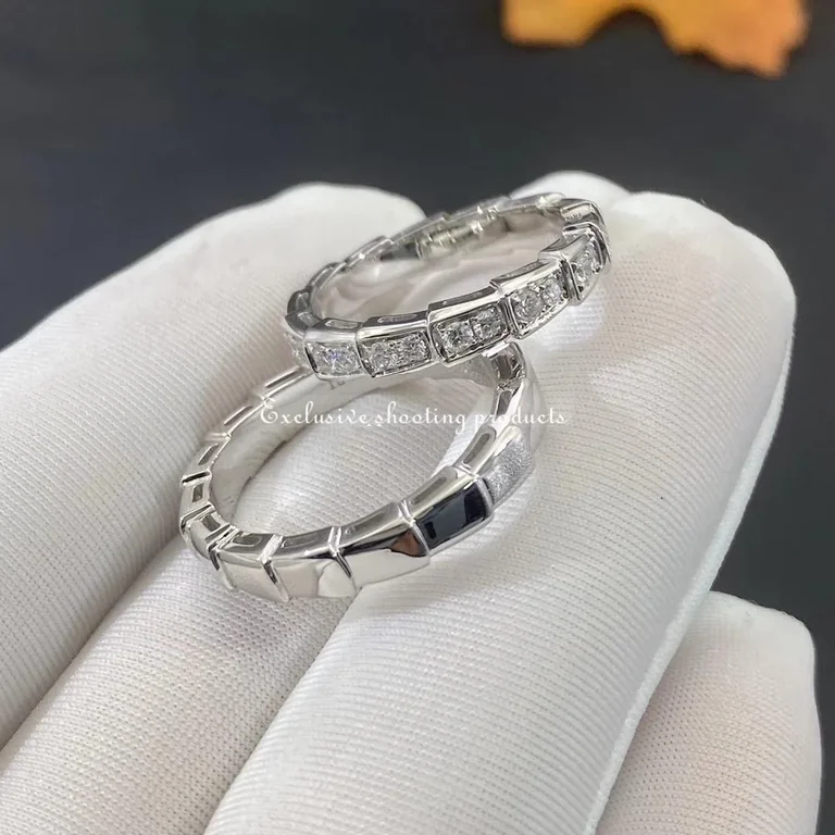 Bulgari Serpenti Viper 349677 wedding band in 18 kt white gold 5