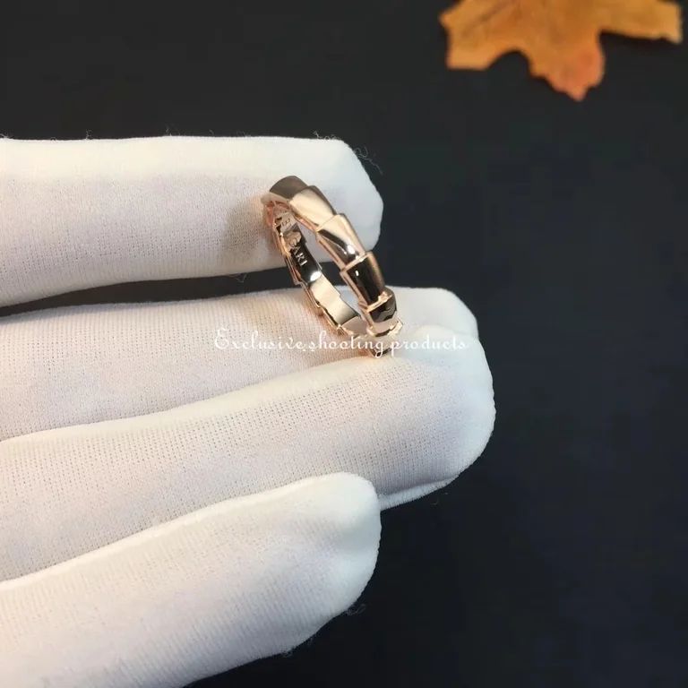 Bulgari Serpenti Viper 349640 wedding band in 18 kt rose gold 4