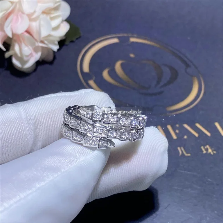 Bulgari Serpenti Viper 357266 two-coil 18 kt white gold ring set with pavé diamonds 7
