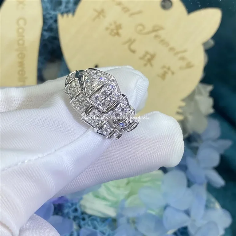 Bulgari Serpenti 345225 Viper one-coil ring in 18 kt white gold set with full pavé diamonds 2