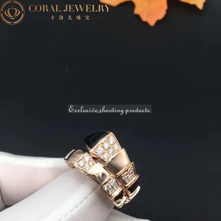 Bulgari Serpenti 345222 Viper one-coil ring in 18 kt rose gold set with black onyx elements and demi pavé diamonds 7