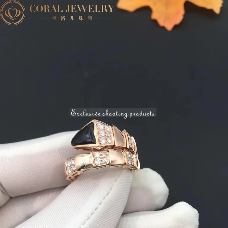Bulgari Serpenti 345222 Viper one-coil ring in 18 kt rose gold set with black onyx elements and demi pavé diamonds 6