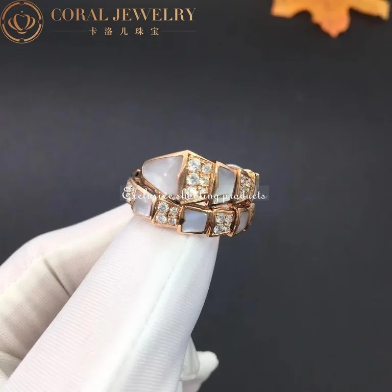 Bulgari Serpenti 350668 Viper one-coil ring in 18 kt rose gold set with mother-of-pearl elements and pavé diamonds 7