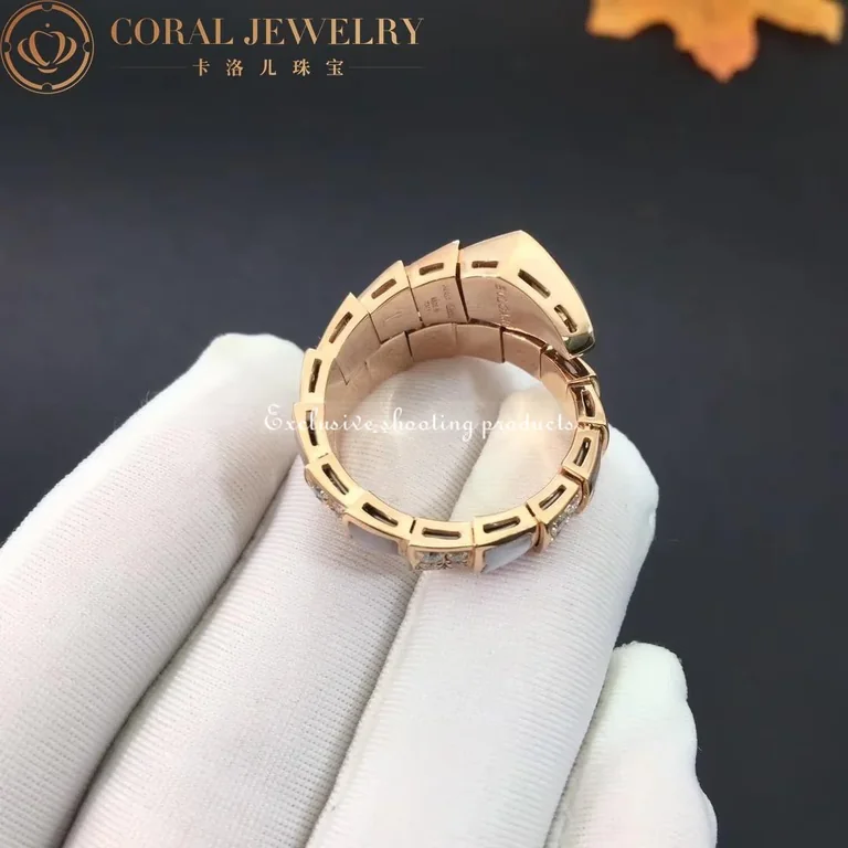 Bulgari Serpenti 350668 Viper one-coil ring in 18 kt rose gold set with mother-of-pearl elements and pavé diamonds 7