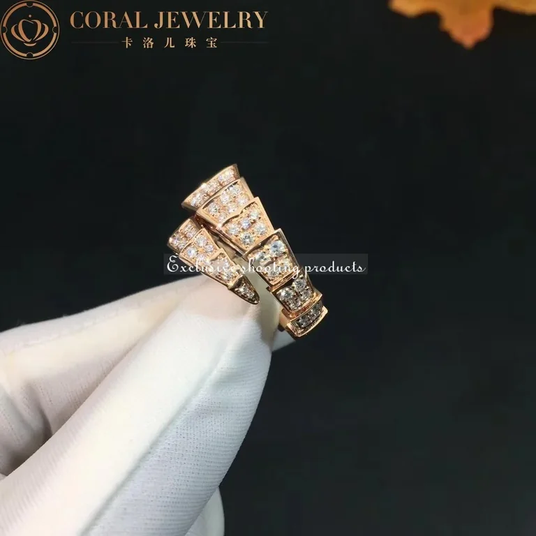 Bulgari AN856157 Serpenti Viper one-coil ring in 18 kt rose gold set with peridot elements and pavé diamonds 4