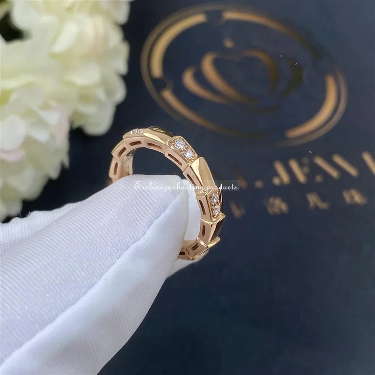 Bulgari Serpenti Viper 353277 band ring in 18 kt rose gold set with demi-pavé diamonds 3